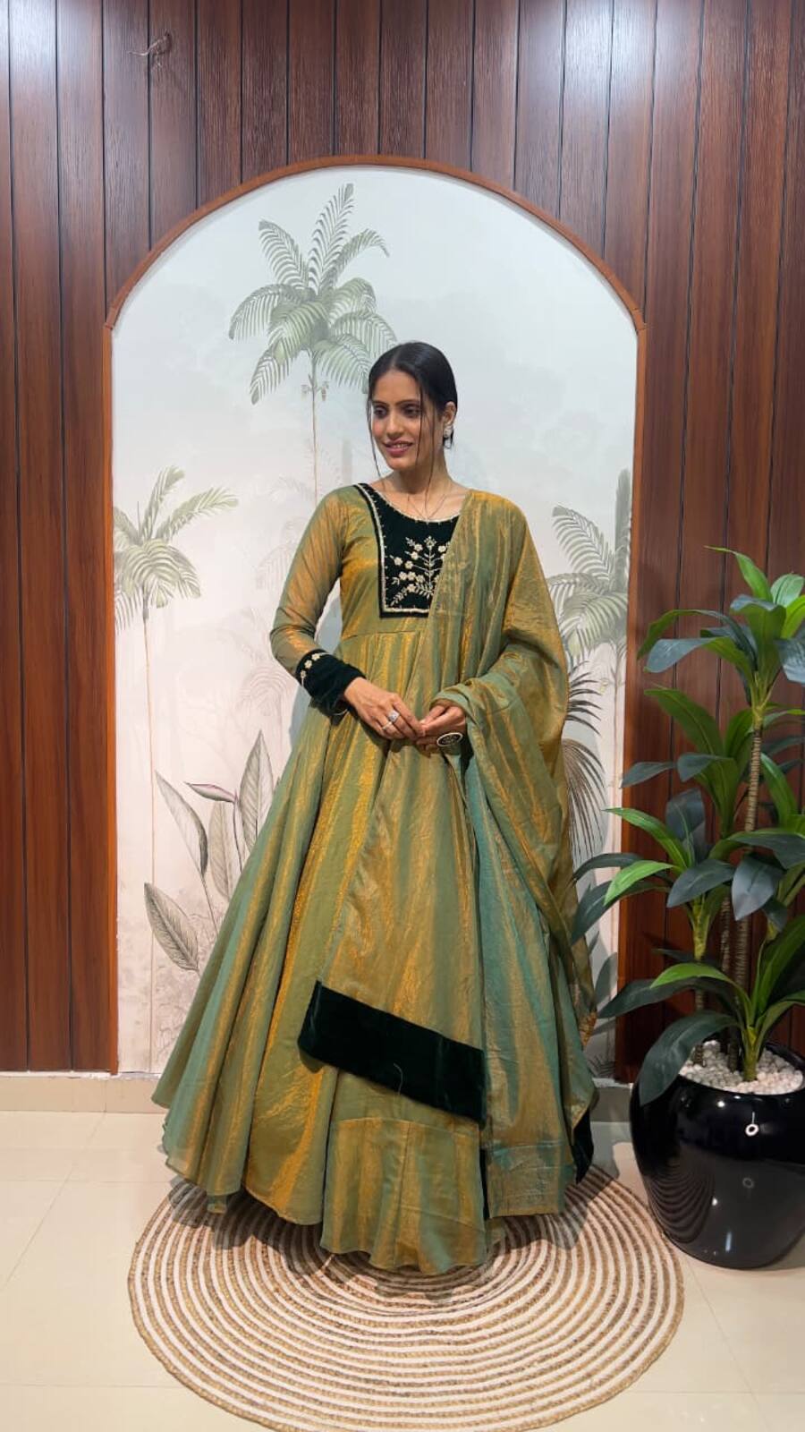 7FANCY TISSUE SILK HAND WORK GOEN WITH DUPATTA FESTIVE WEAR WHOLESALE PRICE ETHNIC GARMENT (13)