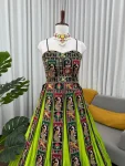 DESIGNER BANGLORI THREAD WITH SEQUNCE WITH CODING DORI WORK TOP WITH LEHENGA PARTY WEAR WHOLESALE PRICE ETHNIC GARMENT (5)