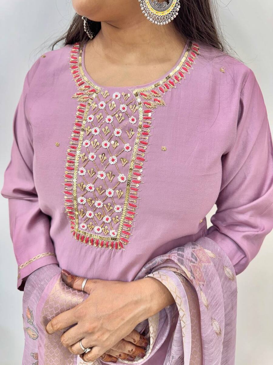 DESIGNER GADWAL SOFT SILK HANDWORK AND SEQUENCE THREAD WORK TOP BOTTOM WITH DUPATTA FESTIVE WEAR WHOLESALE PRICE ETHNIC GARMENT (20)