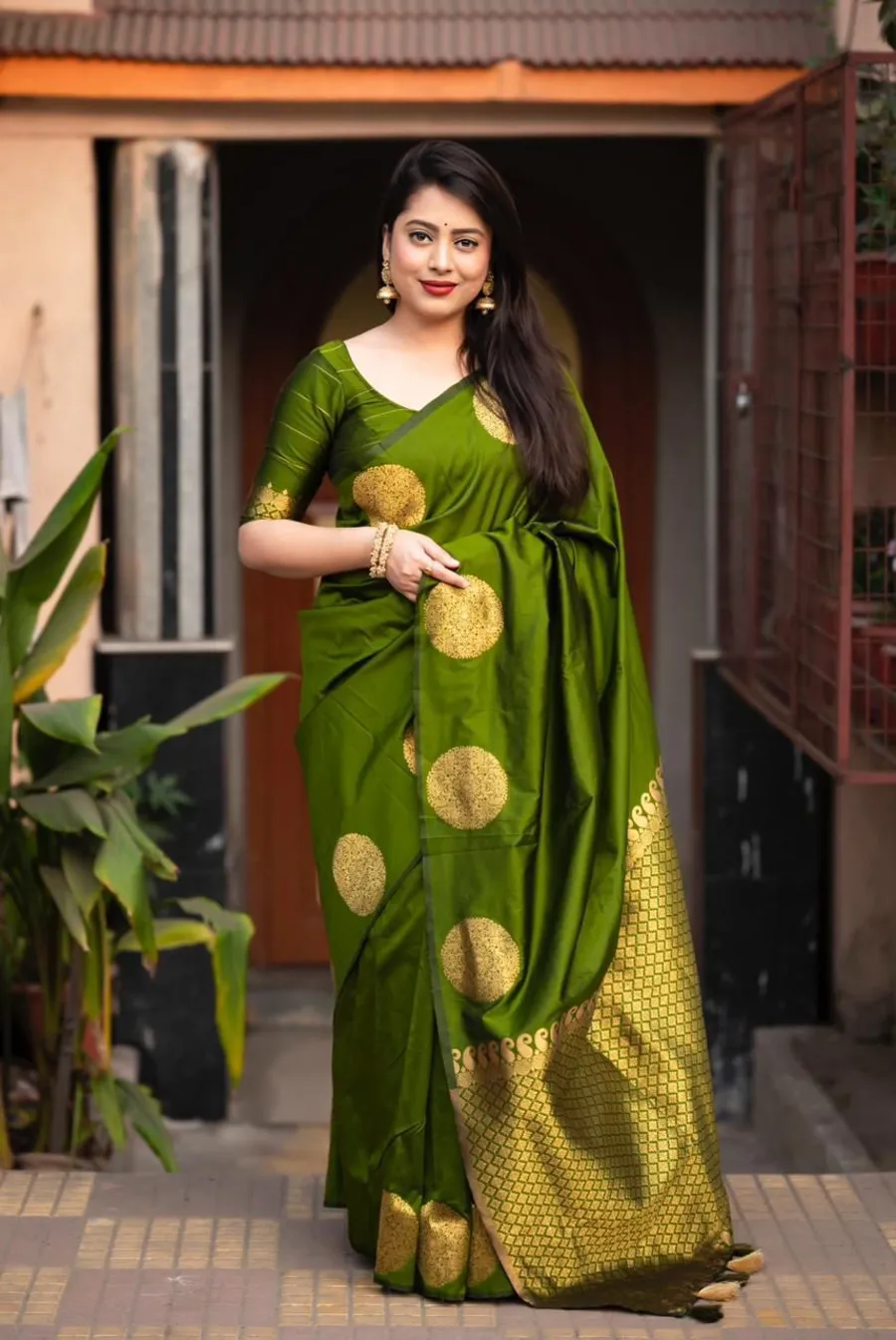 DESIGNER LICHI SILK JACQUARD WORK SAREE WITH UNSTITCHED BLOUSE FESTIVE WEAR WHOLESALE PRICE ETHNIC GARMENT (10)