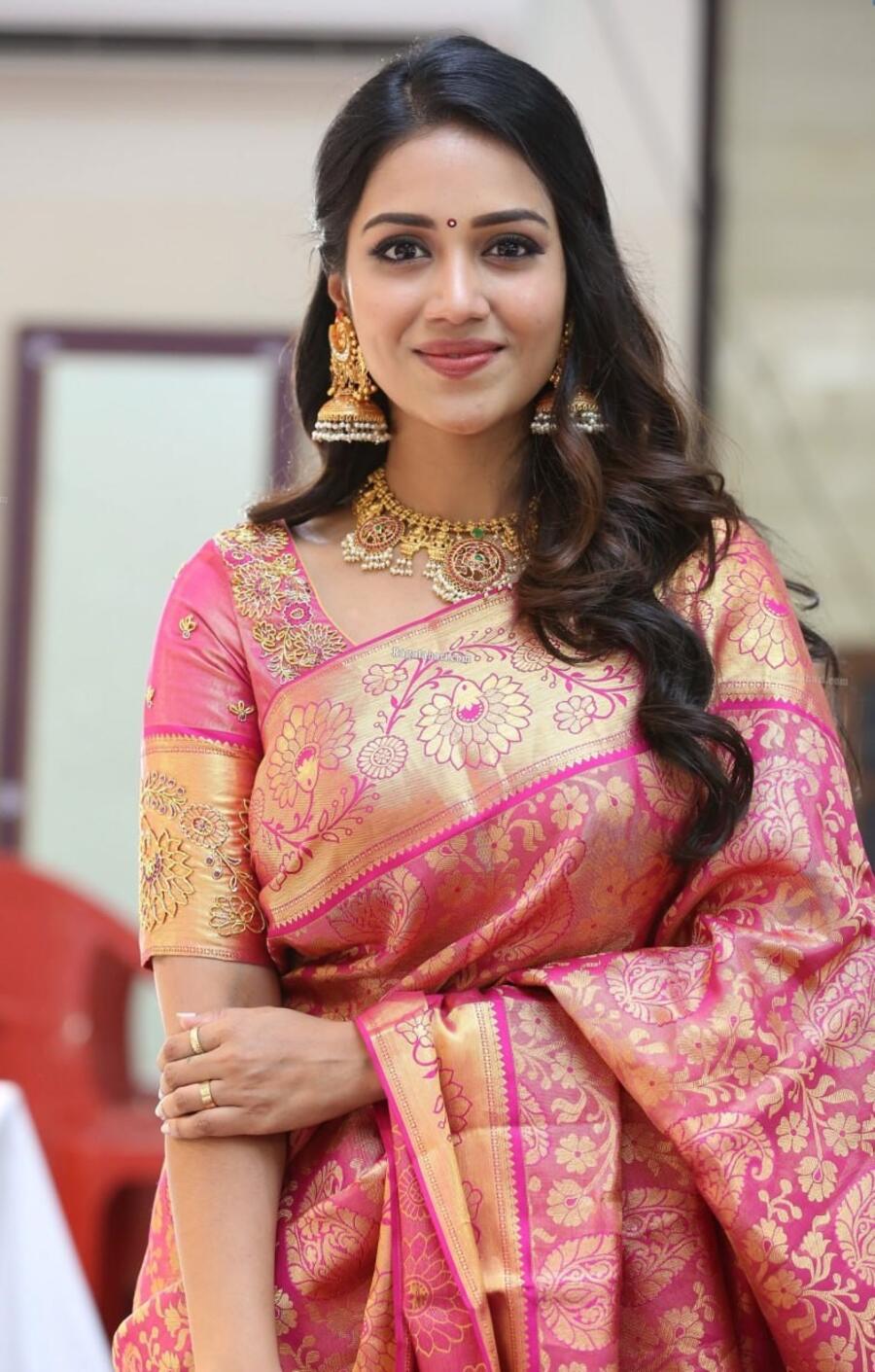 DESIGNER LICHI SILK JACQUARD WORK SAREE WITH UNSTITCHED BLOUSE FESTIVE WEAR WHOLESALE PRICE ETHNIC GARMENT (8)