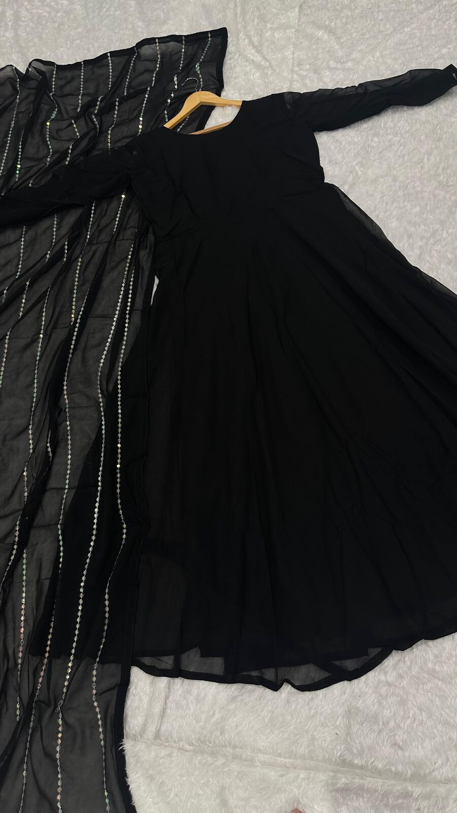 FANCY GEORGETTE PLAIN ANARKALI WITH SEQUENCE WORK DUPATTA FESTIVE WEAR WHOLESALE PRICE ETHNIC GARMENT (5)