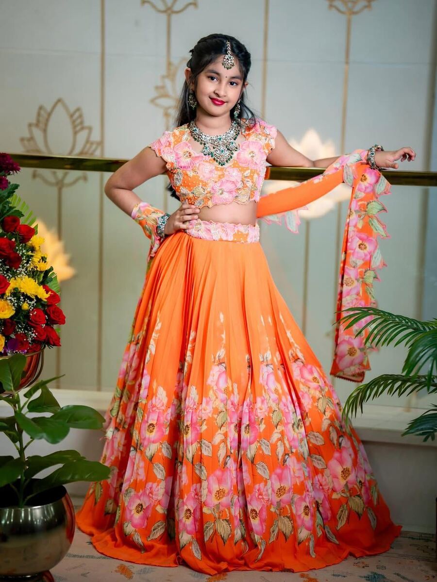 RICH LOOK MUSLIN COTTON SILK POSITION WORK & HAND WORK LEHENGA CHOLI WITH DUPATTA FESTIVE WEAR WHOLESALE PRICE ETHNIC GARMENT (5)