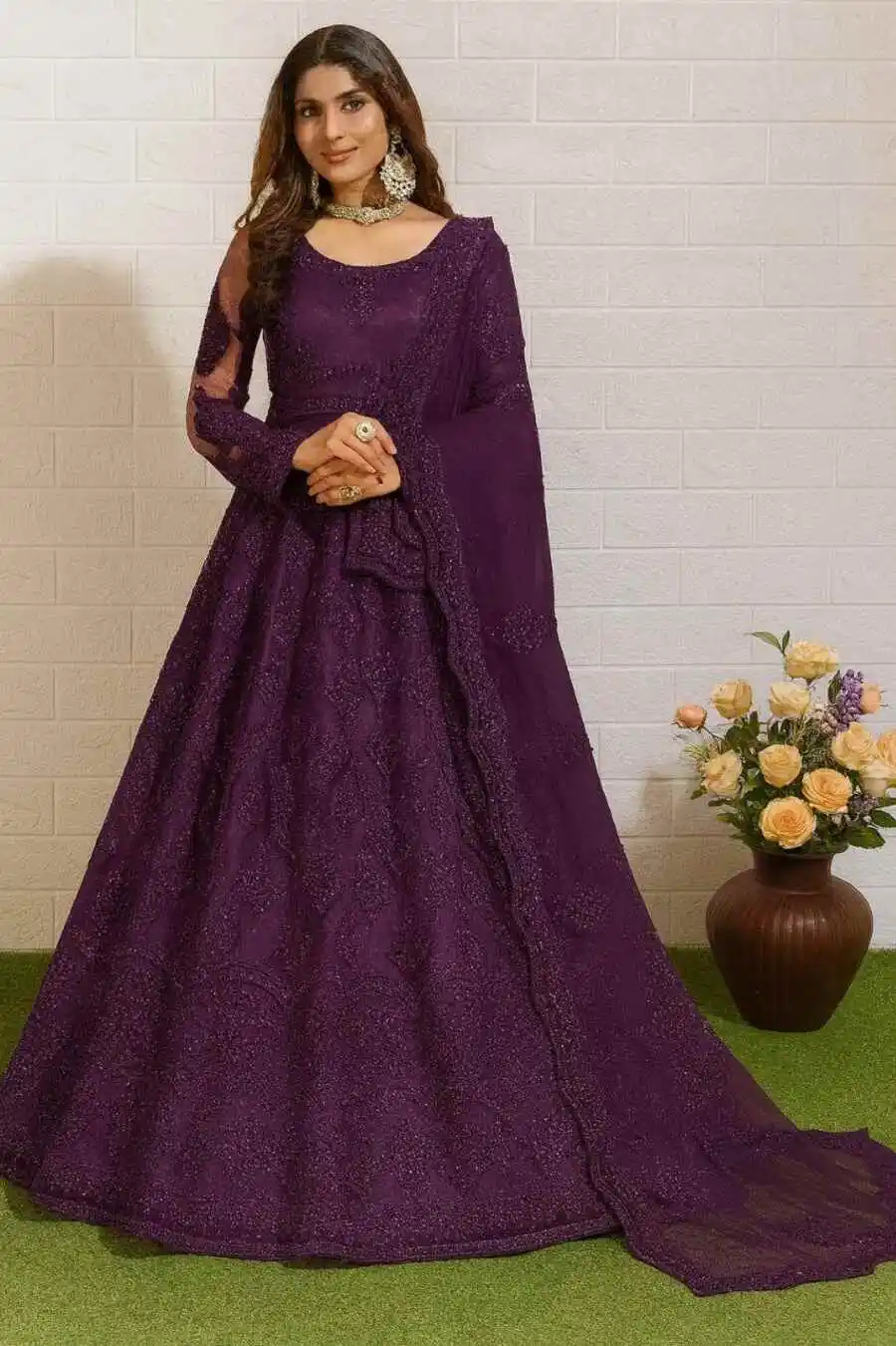 2DESIGNER NET EMBROIDERY WORK LEHENGA CHOLI WITH DUPATTA RECEPTION WEAR WHOLESALE PRICE ETHNIC GARMENT (12)