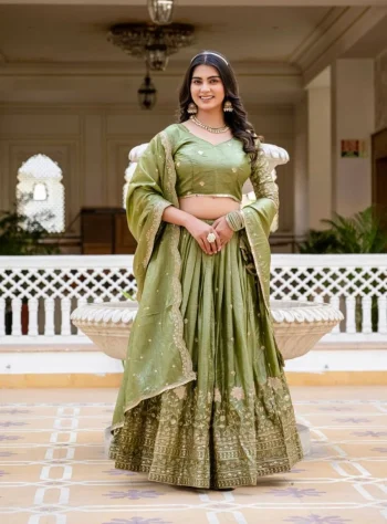 DESIGNER GOLD CRUSH EMBROIDERY WORK LEHENGA CHOLI WITH DUPATTA PISTA