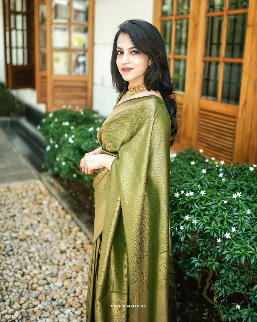 NEW ARRIVAL LICHI SILK JACQUARD WORK SAREE WITH UNSTITCHED BLOUSE FESTIVE WEAR WHOLESALE PRICE ETHNIC GARMENT (11)