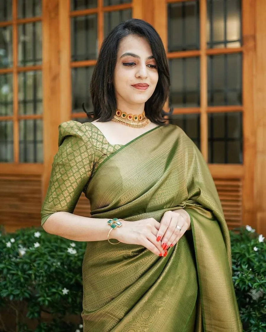 NEW ARRIVAL LICHI SILK JACQUARD WORK SAREE WITH UNSTITCHED BLOUSE FESTIVE WEAR WHOLESALE PRICE ETHNIC GARMENT (6)