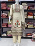 TRADITIONAL MUSLIN HAND ZARI AND PATTI WORK WITH ORIGINAL MIRROR AND LACE WORK TOP BOTTOM WITH DUPATTA CASAUL WEAR WHOLESALE PRICE ETHNIC GARMENT (3)