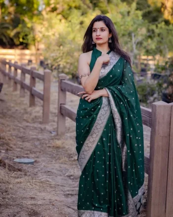 RICH LOOK LICHI SILK JACQUARD WORK SAREE WITH UNSTITCHED BLOUSE GREEN