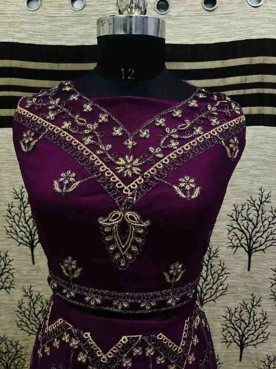 1NEW ARRIVAL HEAVY NET CHAIN WORK LEHENGA CHOLI WITH DUPATTA FESTIVE WEAR WHOLESALE PRICE ETHNIC GARMENT (7)