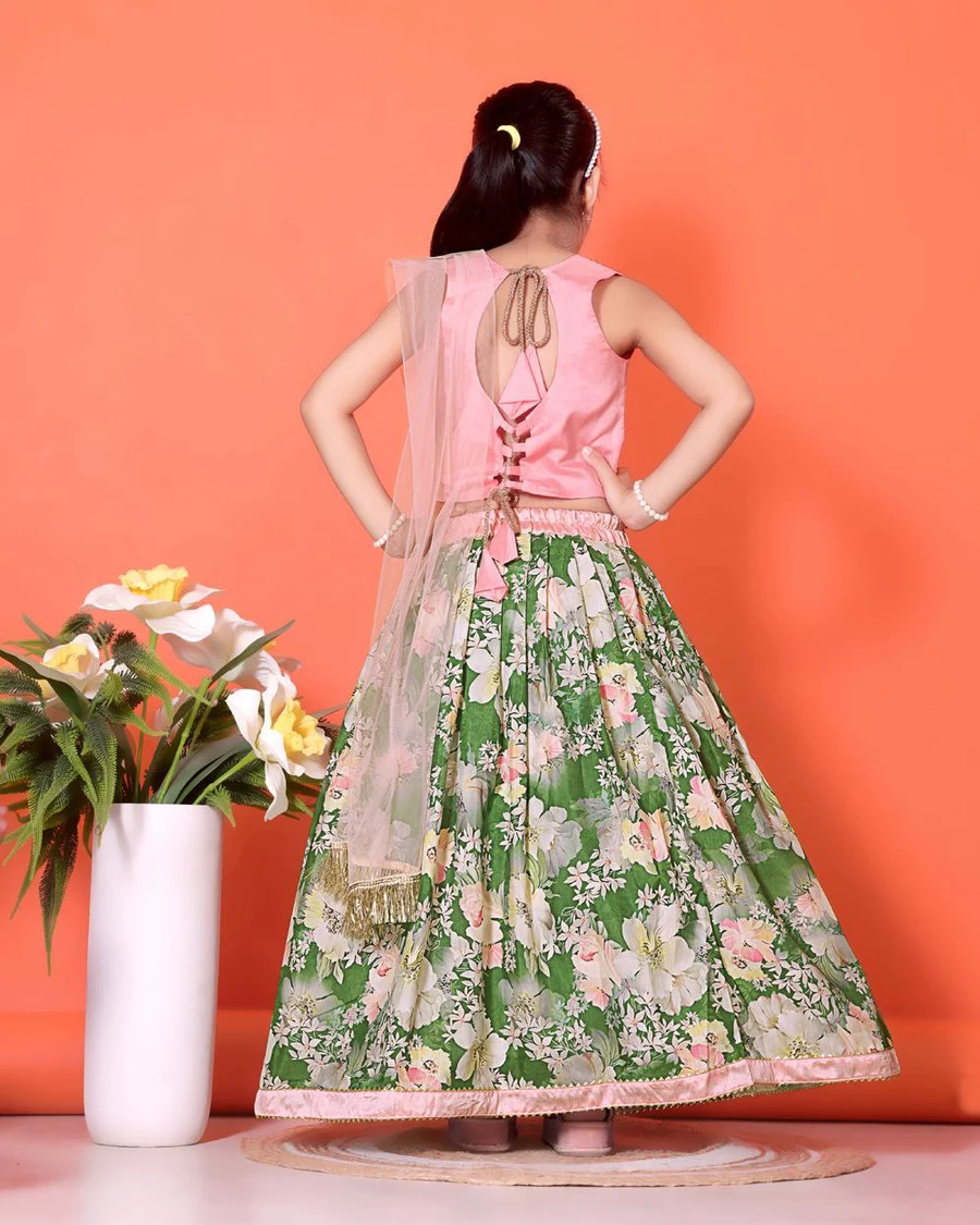 2FANCY BANGLORI DIGITAL FLOWER PRINT WITH LACE BORDER WORK KID'S LEHENGA CHOLI WITH DUPATTA FESTIVE WEAR WHOLESALE PRICE ETHNIC GARMENT (4)