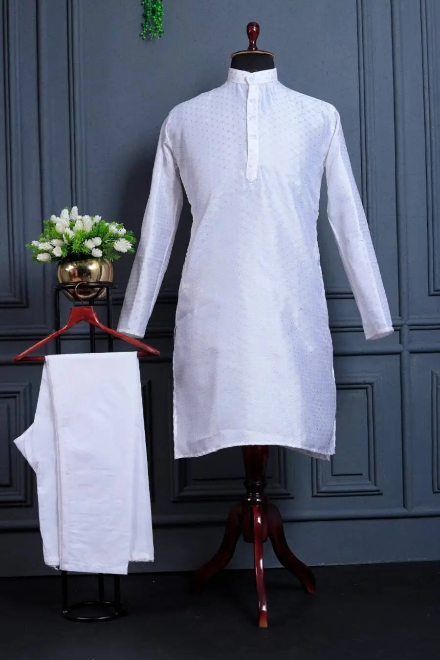 2NEW ARRIVAL JACQUARD PRINTED WORK MEN'S KURTA PAYJAMA FESTIVE WEAR WHOLESALE PRICE EHNIC GARMENT (12)