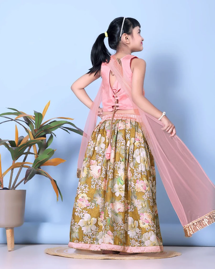 5FANCY BANGLORI DIGITAL FLOWER PRINT WITH LACE BORDER WORK KID'S LEHENGA CHOLI WITH DUPATTA FESTIVE WEAR WHOLESALE PRICE ETHNIC GARMENT (8)
