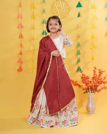 DESIGNER COTTON EMBROIDERY CHAIN WITH LATAKAN DORI WITH HEAVY LACE WORK KID'S LEHENGA CHOLI WITH DUPATTA RED AND OFF WHITE