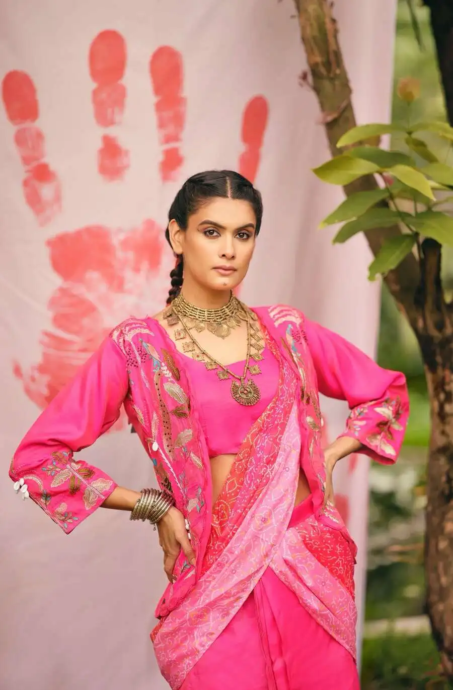 FANCY SHIMMER BANDHANI PRINT WORK LEHENGA SAREE WITH PLAIN BLOUSE AND EMBROIDERY HAND WORK KOTI PARTY WEAR WHOLESALE PRICE ETHNIC GARMENT (26)