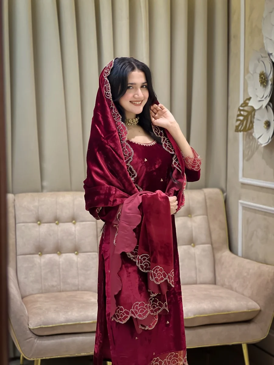 FANCY VELVET ZARKHAN AND EMBROIDERY SEQUENCE WORK TOP BOTTOM WITH DUPATTA MAROON (1)