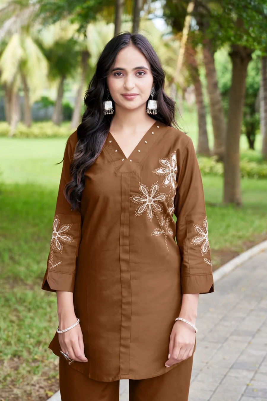 MODERN RAYON MULTI EMBROIDERY THREAD WORK CO-ORD SET OFFICE WEAR WHOLESALE PRICE ETHNIC GARMENT (3)