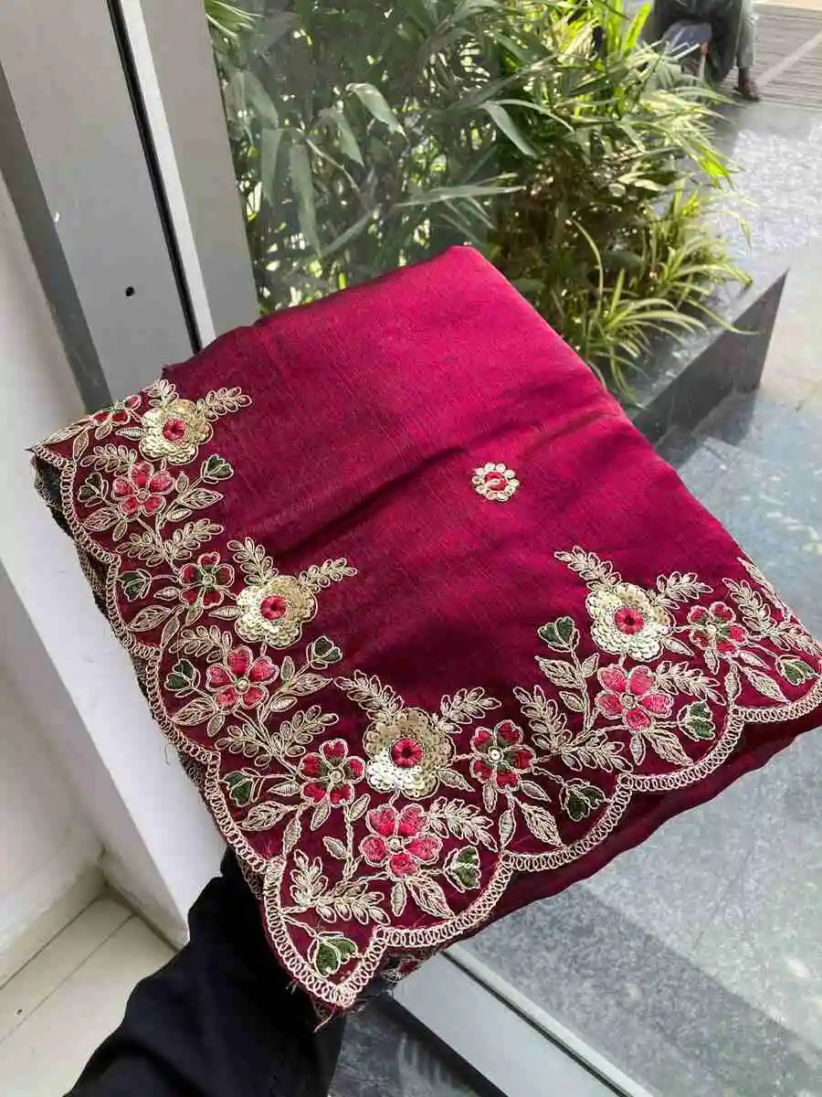 MOST PICKED SPACE SILK EMBROIDERY CUTWORK WORK AARC BORDER WORK SAREE WITH UNSTITCHED BLOUSE WEDDING WEAR WHOLESALE PRICE ETHNIC GARMENT (15)