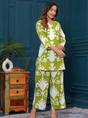 NEW ARRIVAL COTTON DIGITAL PRINT WORK CO-ORD SET PARROT GREEN
