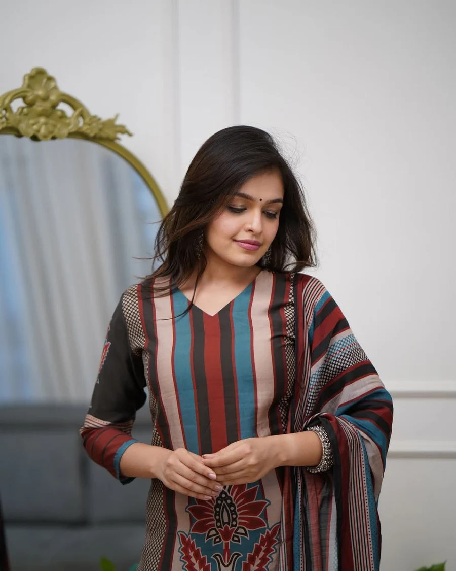 NEW ARRIVAL RAYON PRINTED WORK TOP BOTTOM WITH DUPATTA FESTIVE WEAR WHOLESALE PRICE ETHNIC GARMENT (5)