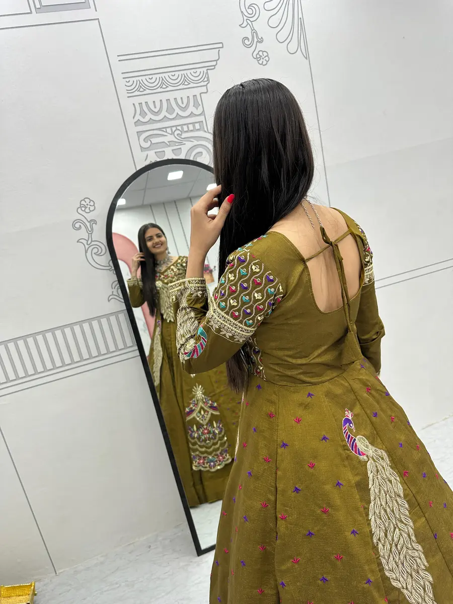 RICH LOOK VICHITRA SILK THREAD AND SEQUENCE WORK TOP LEHENGA WITH KOTI PARTY WEAR WHOLESALE PRICE ETHNIC GARMENT (6)