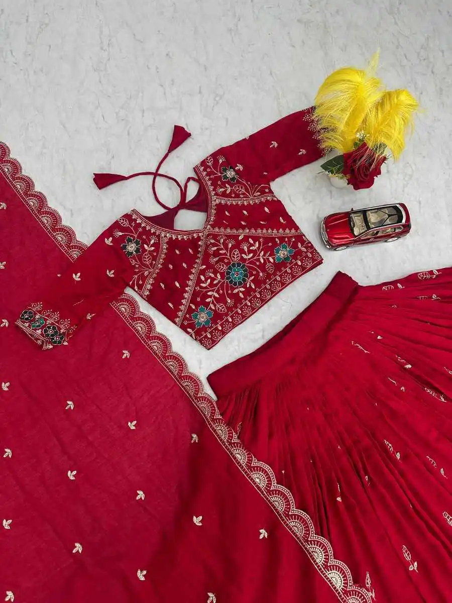 23LATEST VICHITRA SILK EMBROIDERY THREAD & PIPE VAL WORK LEHENGA CHOLI WITH DUPATTA WEDDING WEAR WHOLESALE PRICE ETHNIC GARMENT (21)