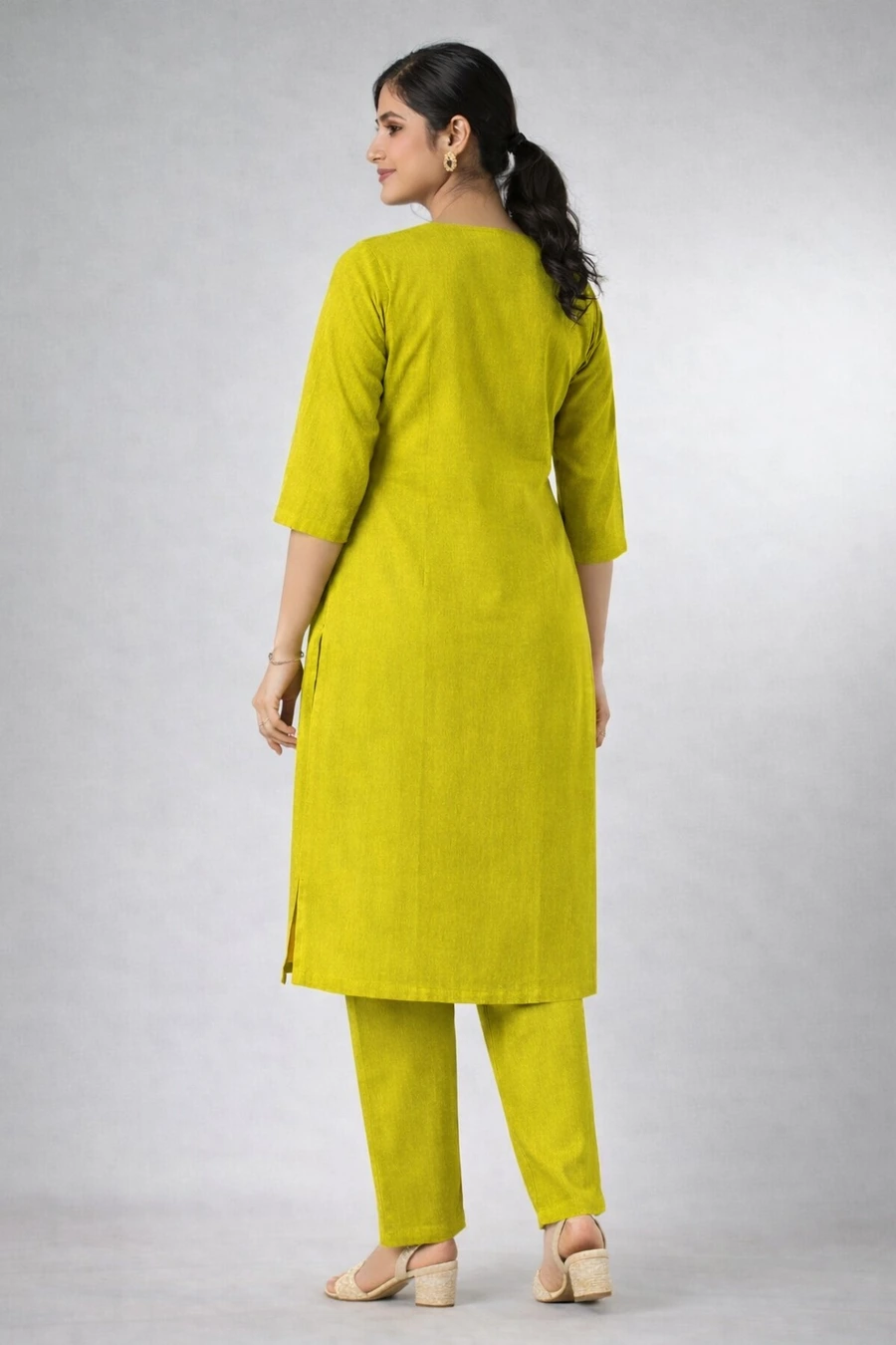 29NEW ARRIVAL COTTON BLEND EMBROIDERY WORK TOP PENT SET DAILY WEAR WHOLESALE PRICE ETHNIC GARMENT (4)