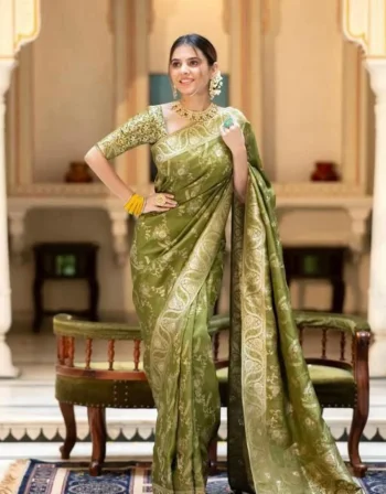 ATTRACTIVE LICHI SILK JACQUARD WORK SAREE WITH UNSTITCHED BLOUSE GREEN