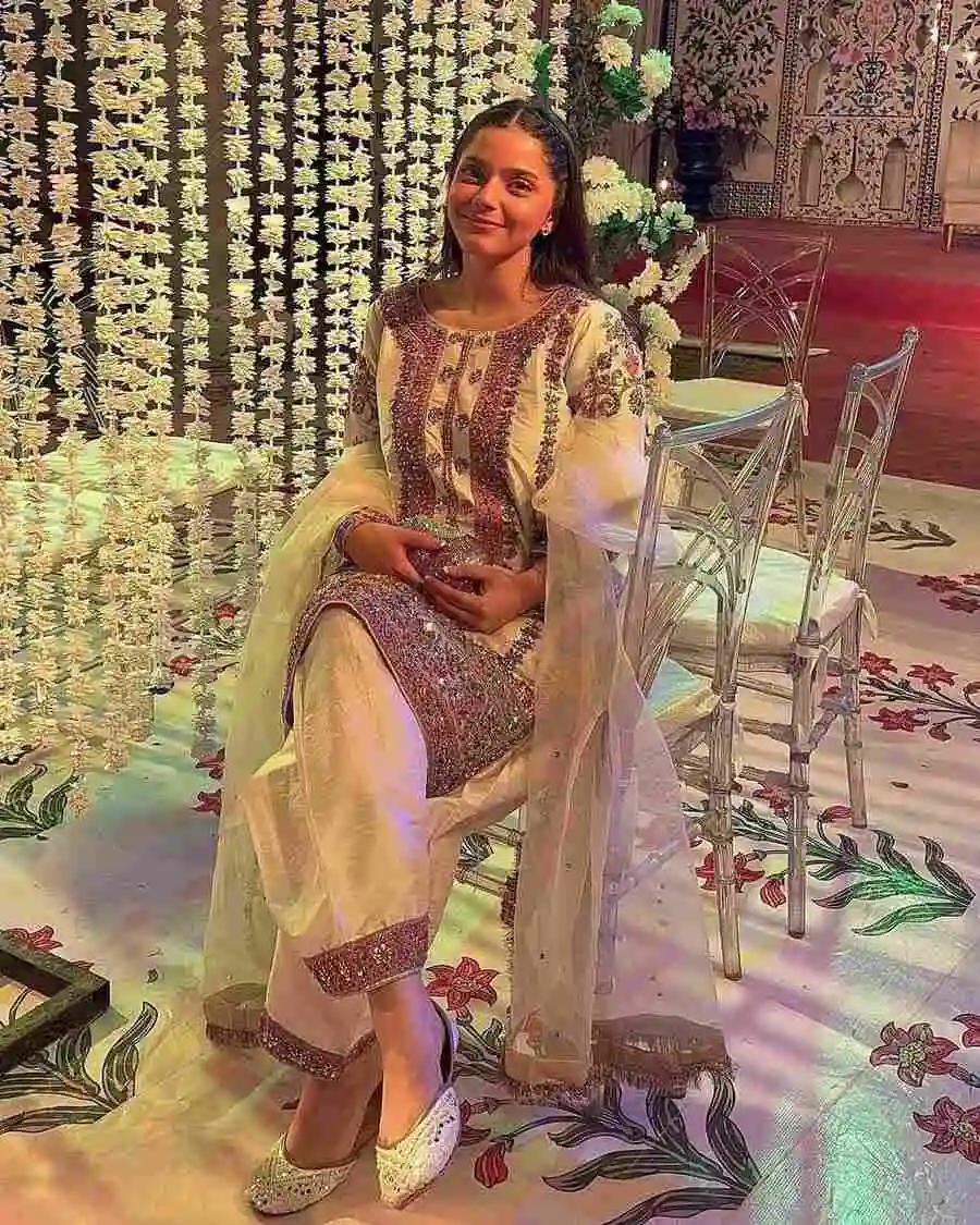 DESIGNER CHINON SILK SEQUENCE EMBROIDERY WORK TOP PALAZZO WITH DUPATTA FESTIVE WEAR WHOLESALE PRICE ETHNIC GARMENT (8)