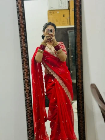 DESIGNER GEORGETTE MULTI LACE BORDER EMBROIDERY STITCH WORK SAREE WITH UNSTITCHED BLOUSE RED