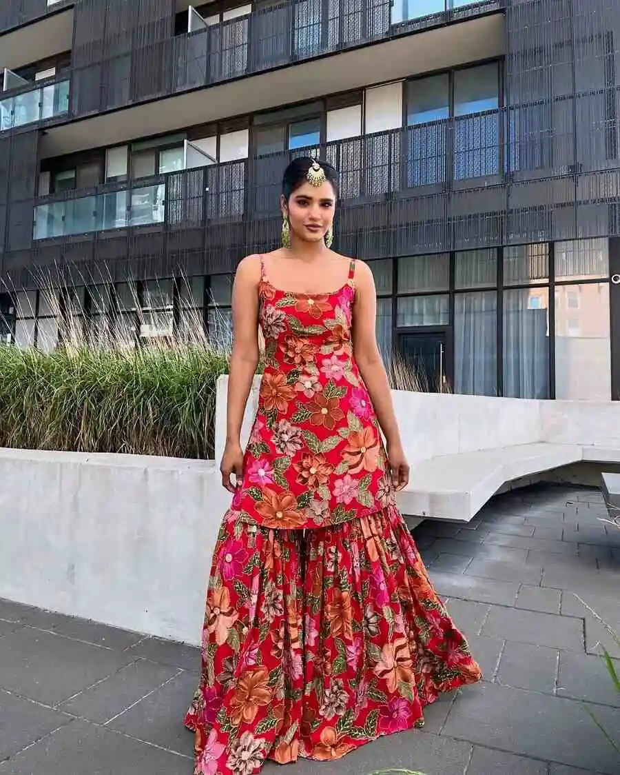 FANCY CHINON SILK DIGITAL PRINT WITH HEAVY STONE HAND WORK TOP SHARARA WITH DUPATTA PARTY WEAR WHOLESALE PRICE ETHNIC GARMENT (22)