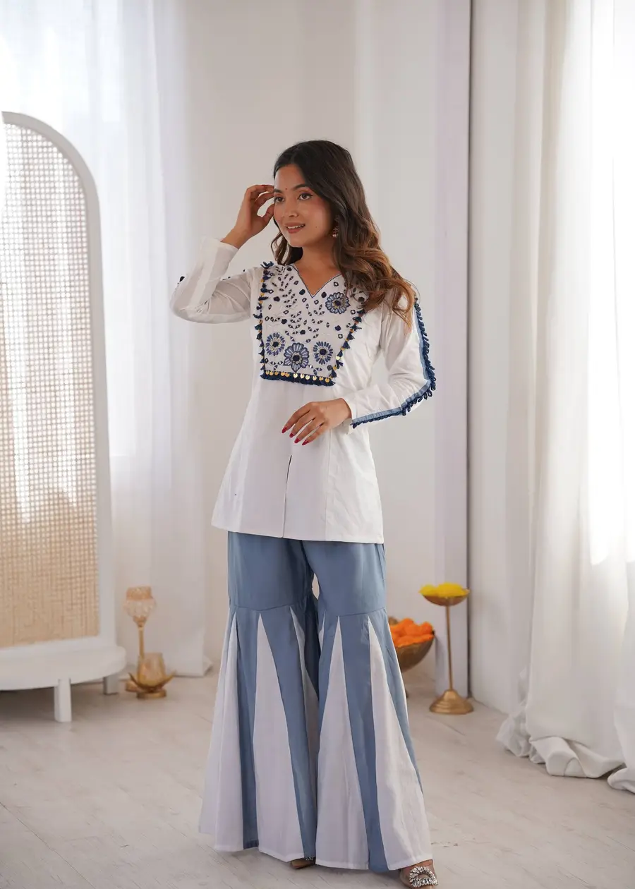 MODERN ROMAN SILK HAND WORK EMBROIDERY WORK WITH REAL MIRROR WORK CO-ORD SET PARTY WEAR WHOLESALE PRICE ETHNIC GARMENT (5)