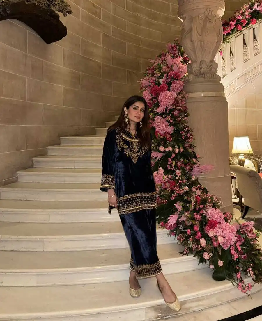 NEW ARRIVAL VELVET SEQUENCE & ZARI EMBROIDERY WORK TOP PALAZZO SET FESTIVE WEAQR WHOLESALE PRICE ETHNIC GARMENT (5)