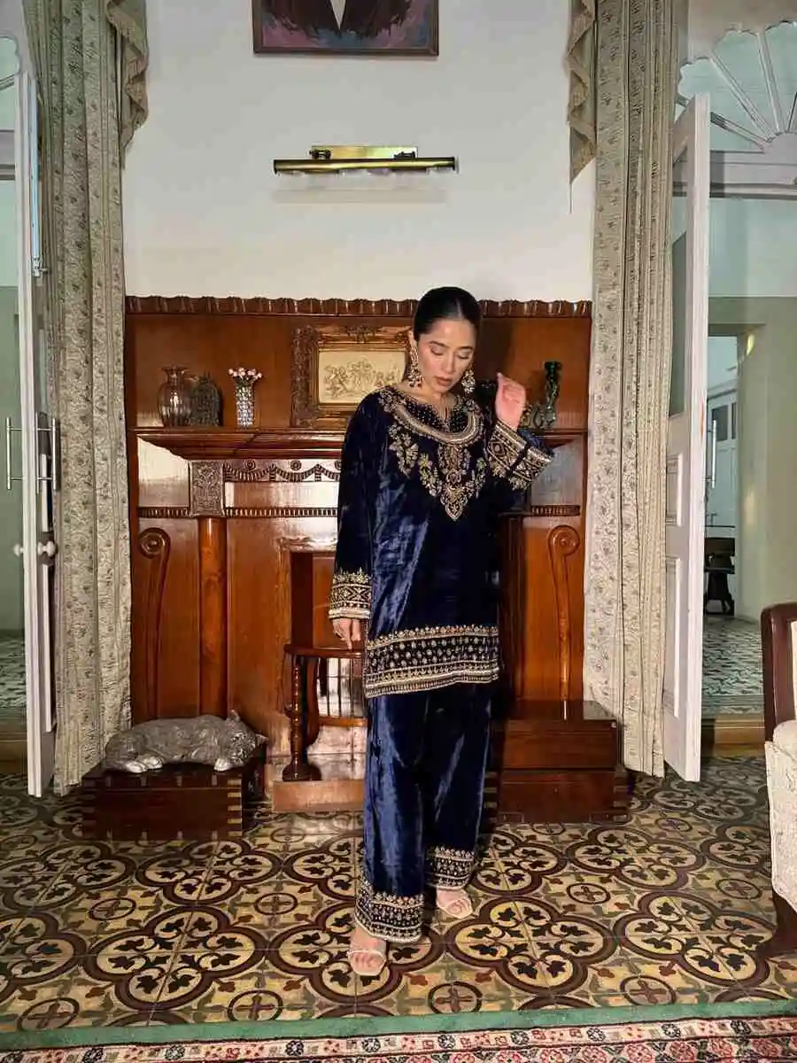 NEW ARRIVAL VELVET SEQUENCE & ZARI EMBROIDERY WORK TOP PALAZZO SET FESTIVE WEAQR WHOLESALE PRICE ETHNIC GARMENT (7)