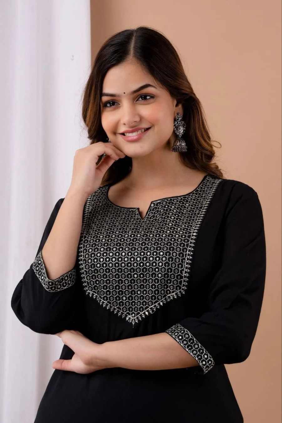 1FANCY RAYON EMBROIDERY WORK KURTI DAILY WEAR WHOLESALE PRICE ETHNIC GARMENT (3)