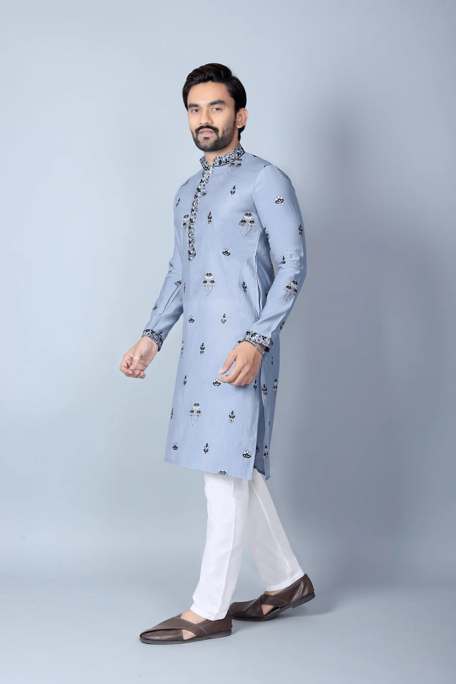 2DESIGNER CHANDERI SILK EMBROIDERY SEQUENCE WORK MEN'S KURTA PAYJAMA FESTIVE WEAR WHOLESALE PRICE ETHNIC GARMENT (18)