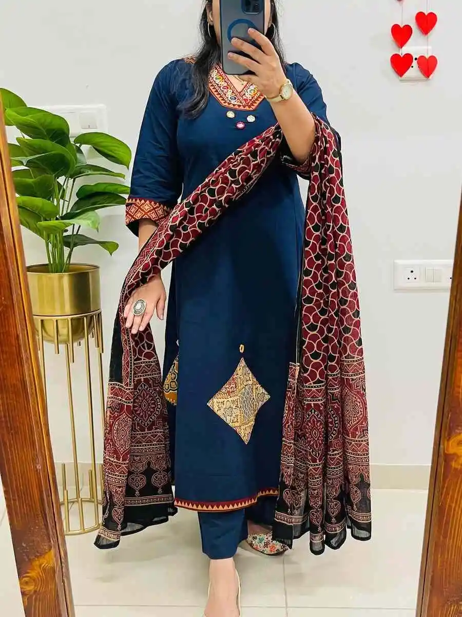 4FANCY RAYON SLUB APPLIQUE WORK TOP BOTTOM WITH DUPATTA FESTIVE WEAR WHOLESALE PRICE ETHNIC GARMENT (13)
