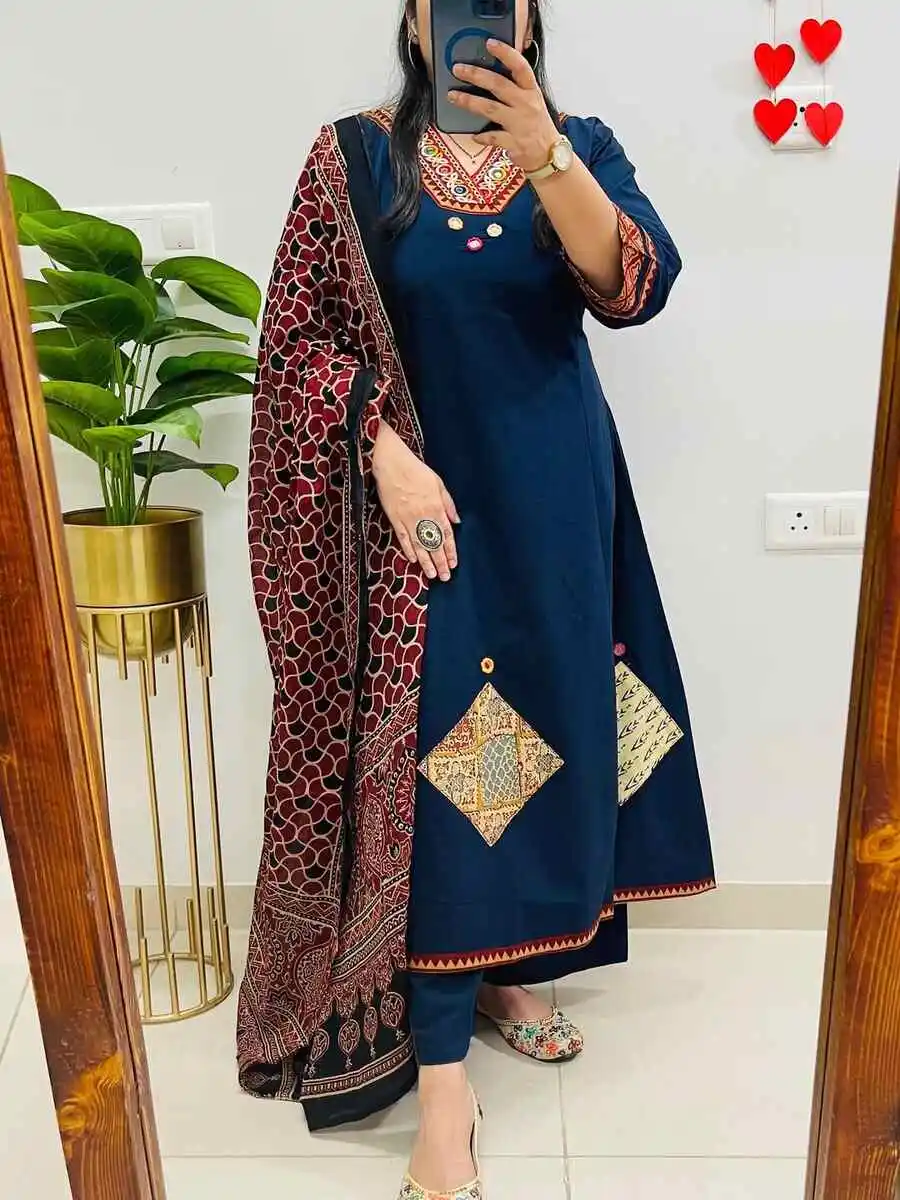 4FANCY RAYON SLUB APPLIQUE WORK TOP BOTTOM WITH DUPATTA FESTIVE WEAR WHOLESALE PRICE ETHNIC GARMENT (14)