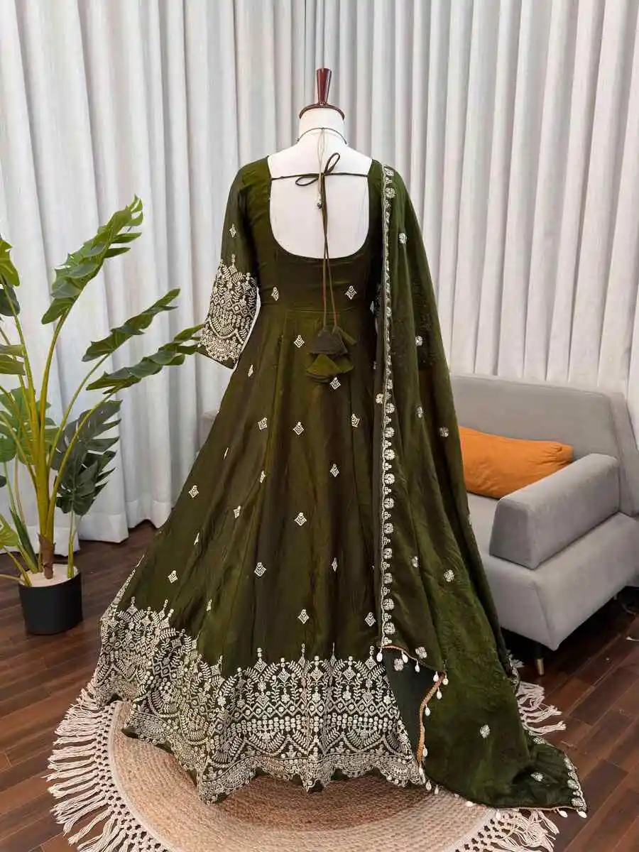 DESIGNER FENDY SILK THREAD WITH SEQUNCE WORK GOWN BOTTOM WITH DUPATTA WEDDING WEAR WHOLESALE PRICE ETHNIC GARMENT (11)