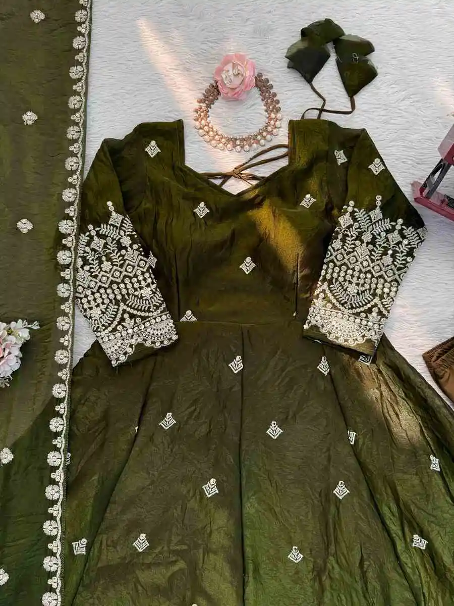 DESIGNER FENDY SILK THREAD WITH SEQUNCE WORK GOWN BOTTOM WITH DUPATTA WEDDING WEAR WHOLESALE PRICE ETHNIC GARMENT (16)