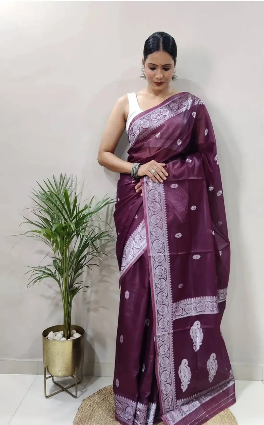 FANCY LINEN COTTON WEAVING WORK SAREE WITH UNSTITCHED BLOUSE FESTIVE WEAR WHOLESALE PRICE ETHNIC GARMENT (6)