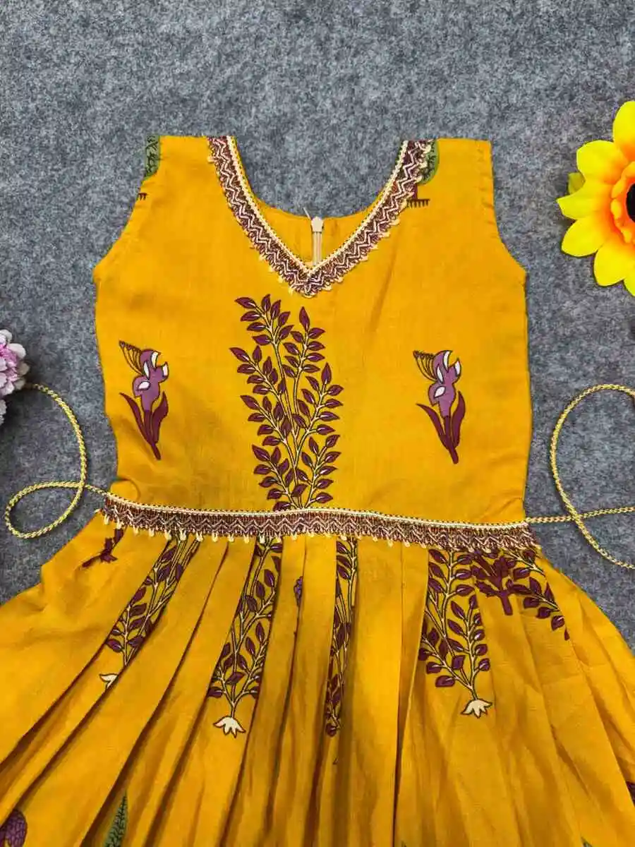 FANCY MAGIC COTTON FLORAL PRINT WITH LACE BORDER WORK KID'S TOP BOTTOM SET DAILY WEAR WHOLESALE PRICE ETHNIC GARMENT (12)