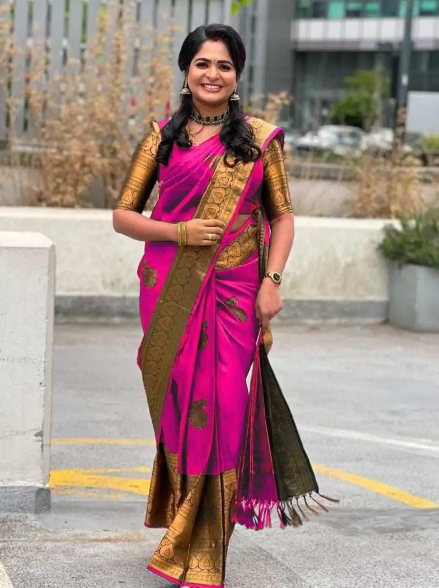 NEW ARRIVAL LICHI SILK RICH PALLU & JACQUARD WORK SAREE WITH UNSTITCHED BLOUSE FESTIVEV WEAR WHOLESALE PRICE ETHNIC GARMENT (6)