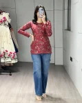 17MODERN-CAMBRIC-COTTON-FLORAL-PRINTED-WORK-SHORT-KURTI-DAILY-WEAR-WHOLESALE-PRICE-ETHNIC-GARMENT-1.webp