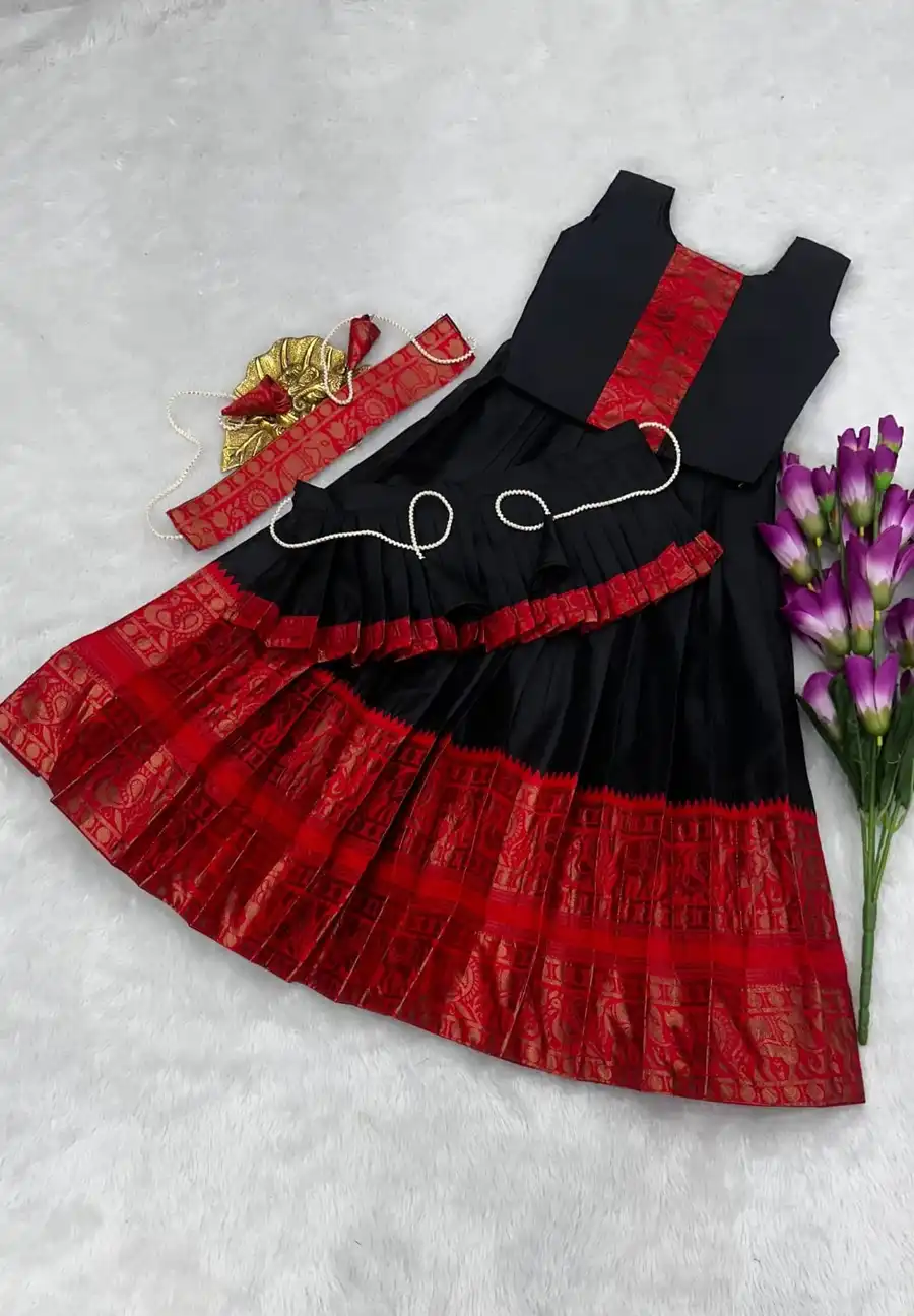 17MODERN-SILK-BORDER-ZARI-WEAVING-WORK-AND-CONTRAST-BORDER-WORK-KIDS-LEHENGA-CHOLI-WITH-DUPATTA-FESTIVE-WEAR-WHOLESALE-PRICE-ETHNIC-GARMENT-14.webp