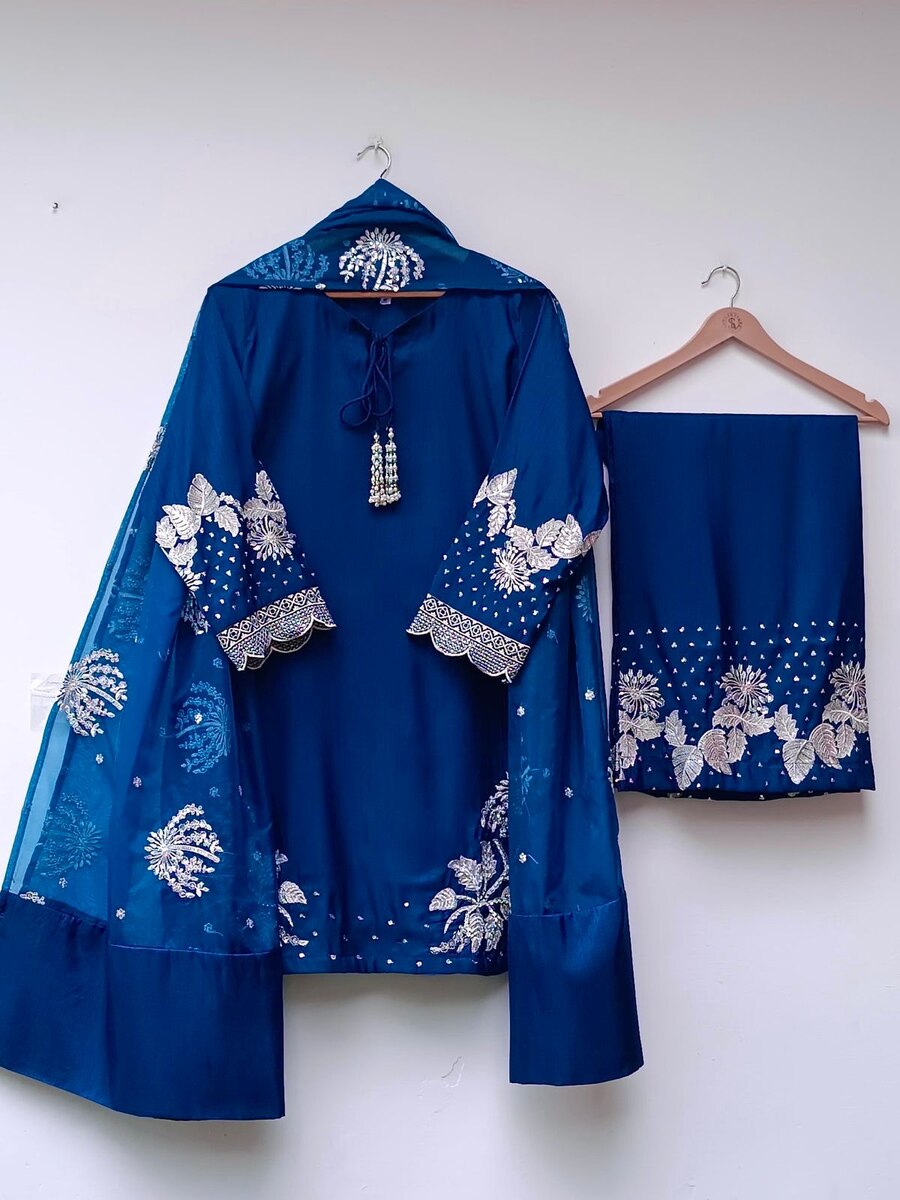 1DESIGNER-NATURAL-CREEP-EMBROIDERY-SEQUENCE-WORK-TOP-PALAZZO-WITH-DUPATTA-PARTY-WERAR-WHOLESALE-PRICE-ETHNIC-GARMENT-22.jpeg