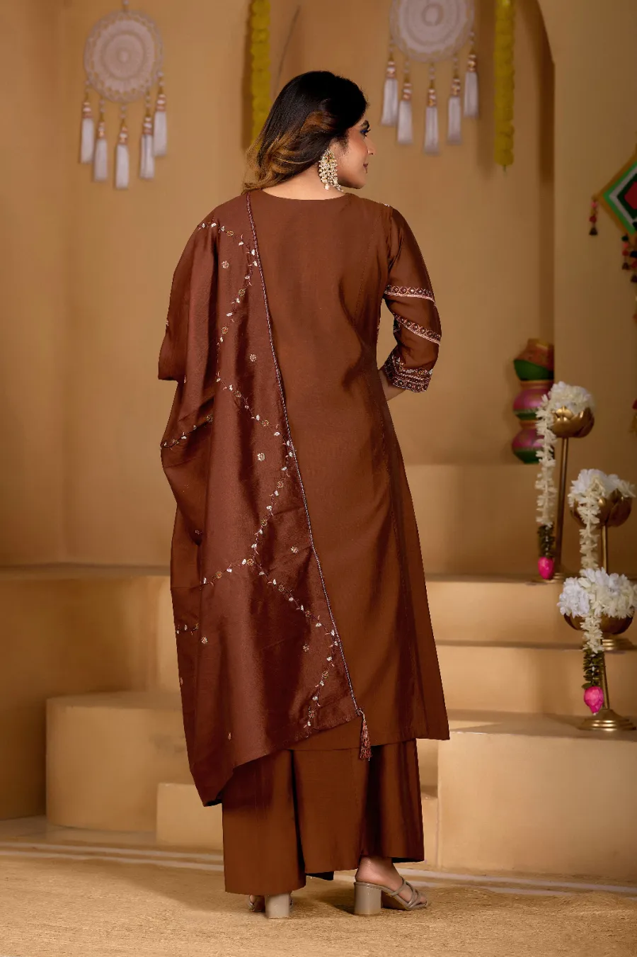 1MODERN MANGO SILK MULTI EMBROIDERY THREAD WITH HAND WORK TOP PALAZZO WITH DUPATTA FESTIVE WEAR WHOLESALE PRICE ETHNIC GARMENT (7)