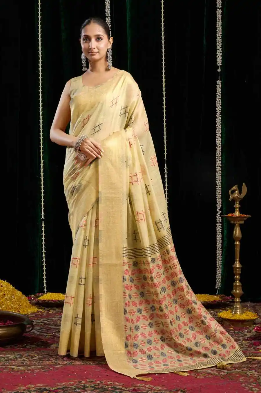 1MODERN-SPUN-COTTON-JARI-BORDER-WITH-ZHALLAR-WORK-SAREE-WITH-UNSTITCHED-BLOUSE-FESTIVE-WEAR-WHOLESALE-PRICE-ETHNIC-GARMENT-11.webp
