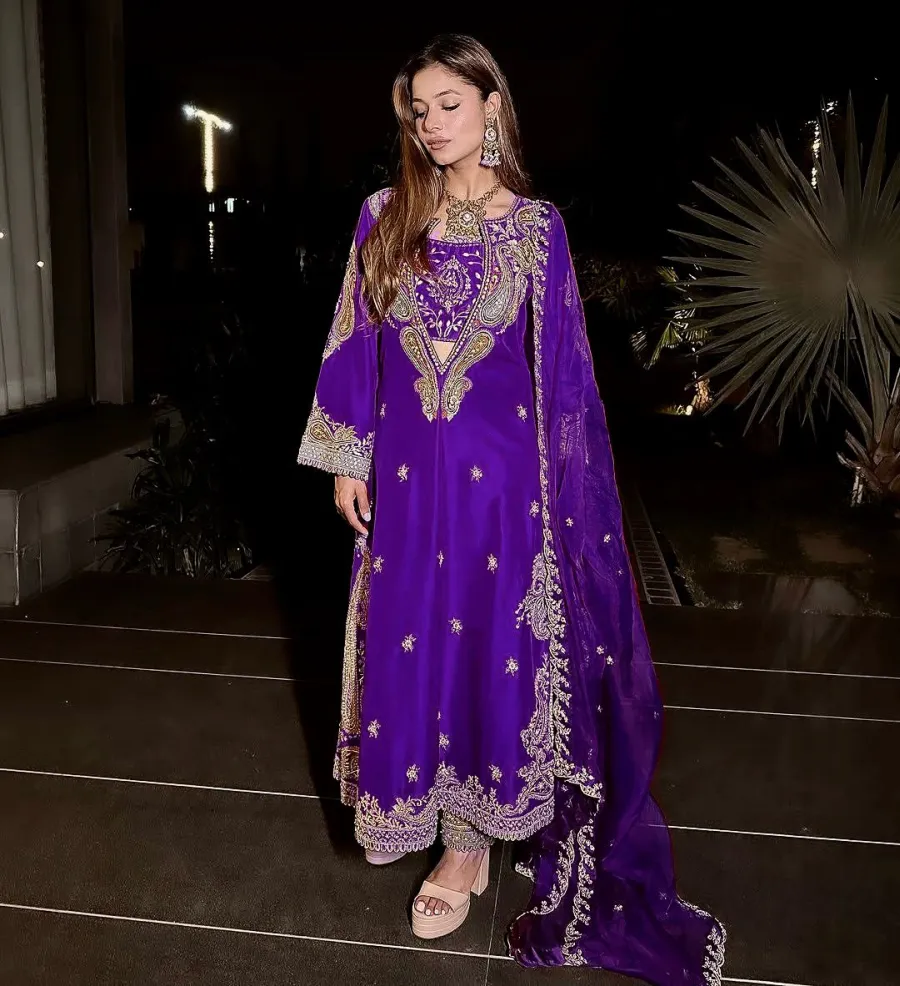 21MODERN CHINON SILK THREAD & SEQUENCE EMBROIDERY WORK TOP, BLOUSE ,BOTTOM AND WITH DUPATTA PARTY WEAR WHOLESALE PRICE ETHNIC GARMENT (2)