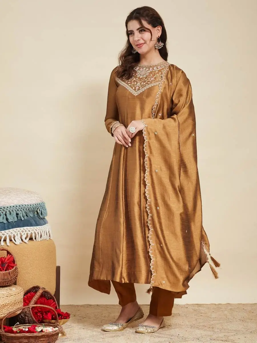 29.MODERN-VICHITRA-SILK-EMBROIDERY-SEQUENCE-WORK-TOP-BOTTOM-WITH-DUPATTA-FESTIVE-WEAR-WHOLESALE-PRICE-ETHNIC-GARMENT-2.webp